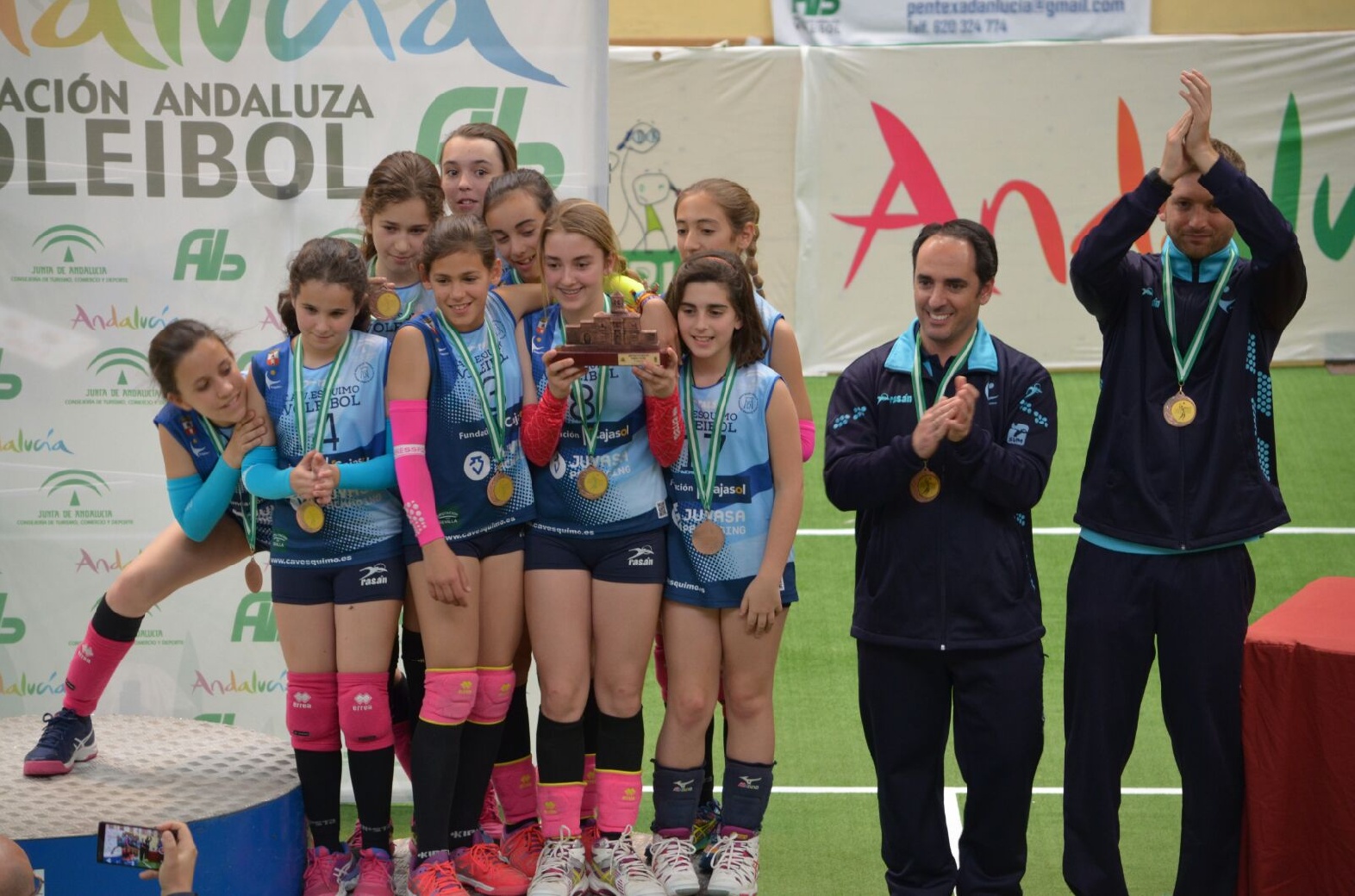 Podiumsplatz für unsere Mädchen-Volleyball-Manschaft bei der Andalusischen Landesmeisterschafte