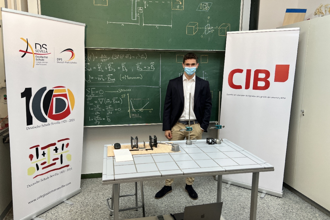 JUGEND FORSCHT: Carlos Steiner gewinnt den ersten Preis in Physik